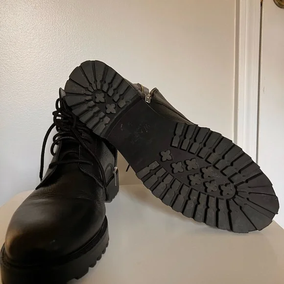 Walk London black leather lace up/ zip boots with chunky sole - Picture 3 of 3
